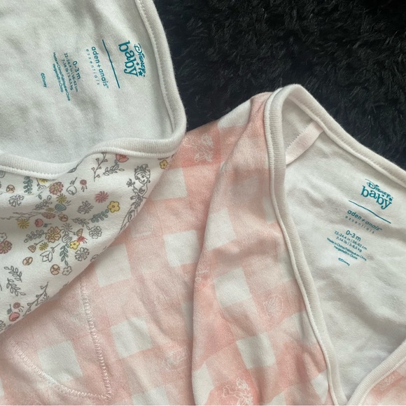 Aden and Anais Wrap Swaddles. Disney 0-3 - Picture 2 of 5
